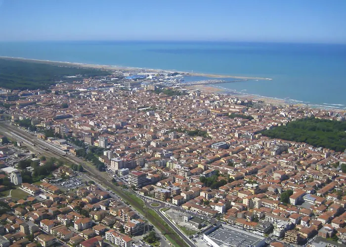 Acquamarina By Interhome * Viareggio