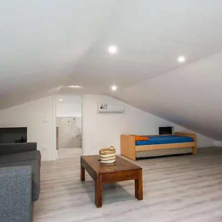 Acquamarina By Interhome Апартаменти В'яреджо